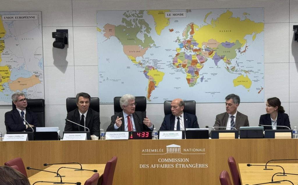 En commission des affaires étrangères